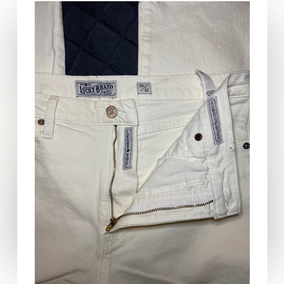LUCKY BRAND Authentic Straight Crop White Jeans Size 14/32 - Picture 2 of 7